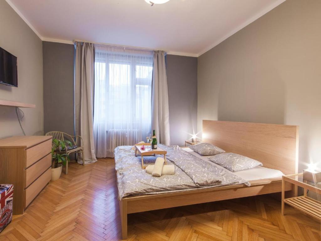 Modern Central Apartment Dlouhá Praga Esterno foto