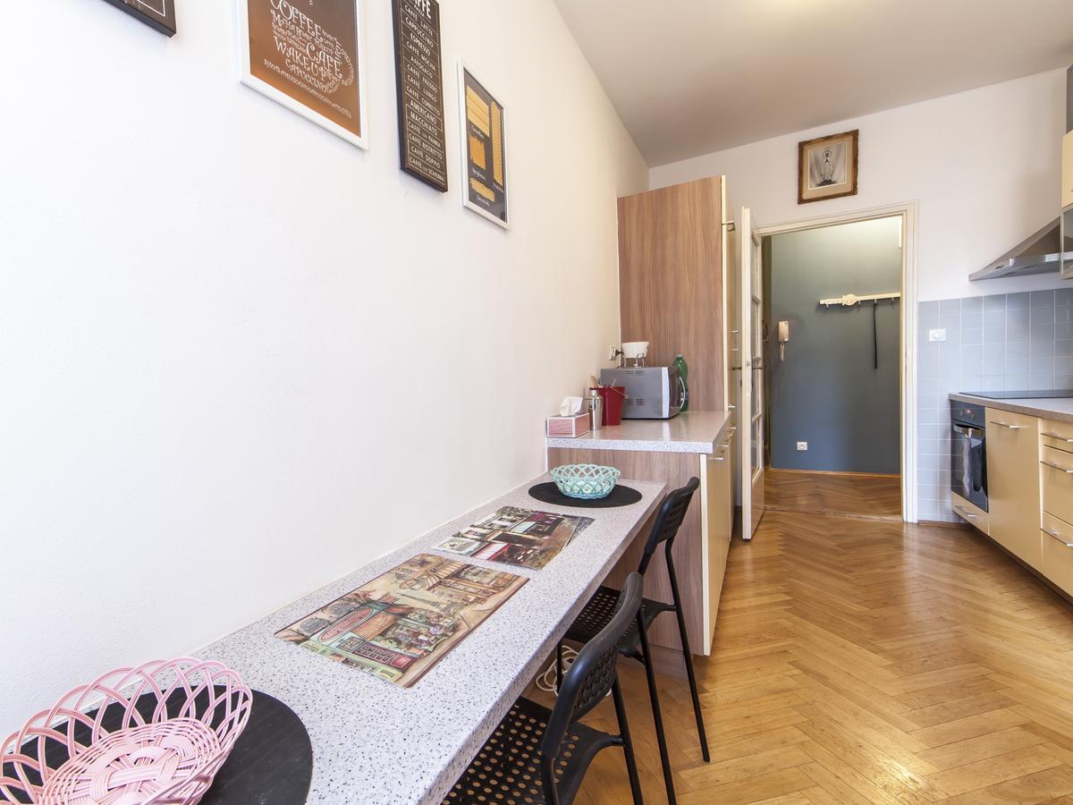 Modern Central Apartment Dlouhá Praga Esterno foto
